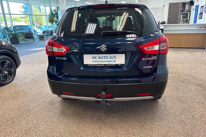 Blå Suzuki S-Cross fra 2021