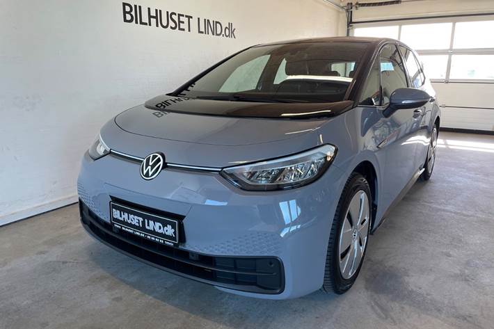 Grå VW ID.3 fra 2023 set udefra