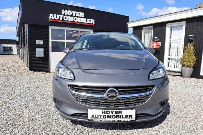 Grå Opel Corsa fra 2015