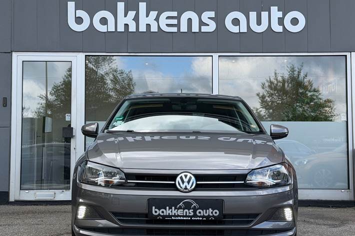 Grå VW Polo fra 2018