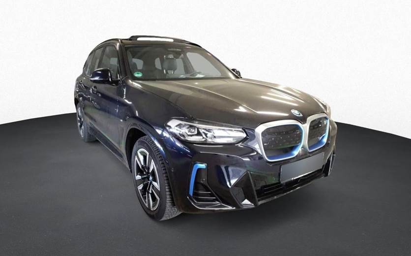 BMW iX3 Charged M-Sport