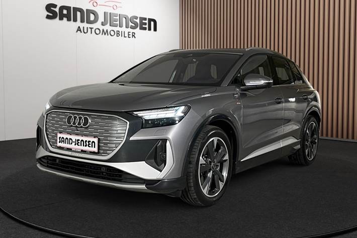Grå Audi Q4 e-tron fra 2025 set udefra