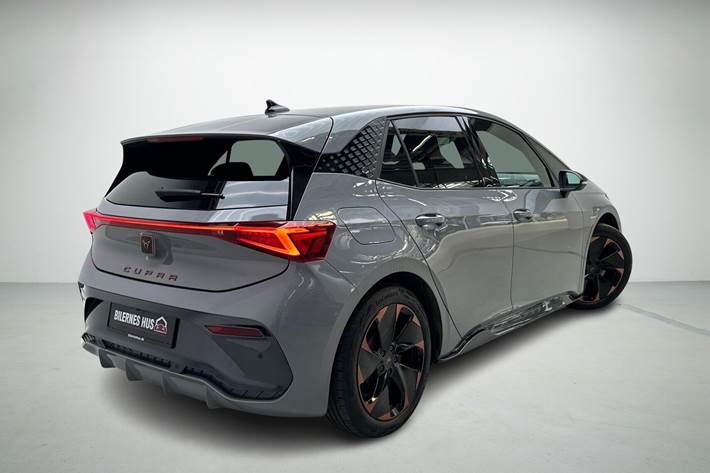 Grå Cupra Born fra 2022