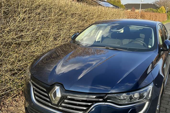 Blå Renault Talisman fra 2016