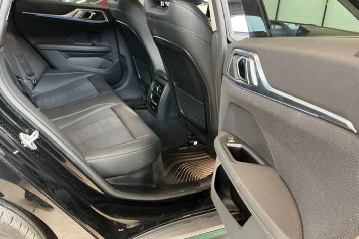 Sort BMW i4 fra 2023