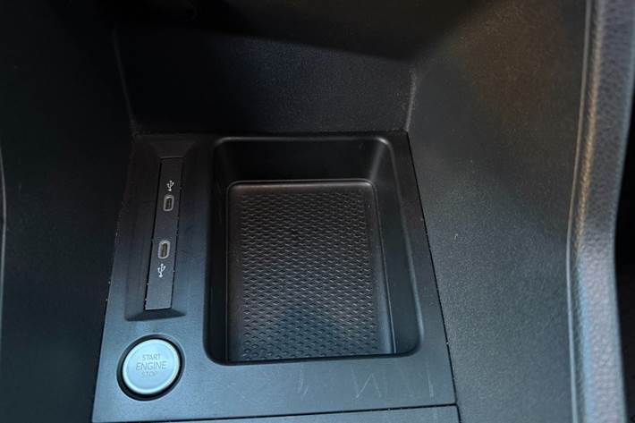 Hvid VW Caddy Maxi fra 2025