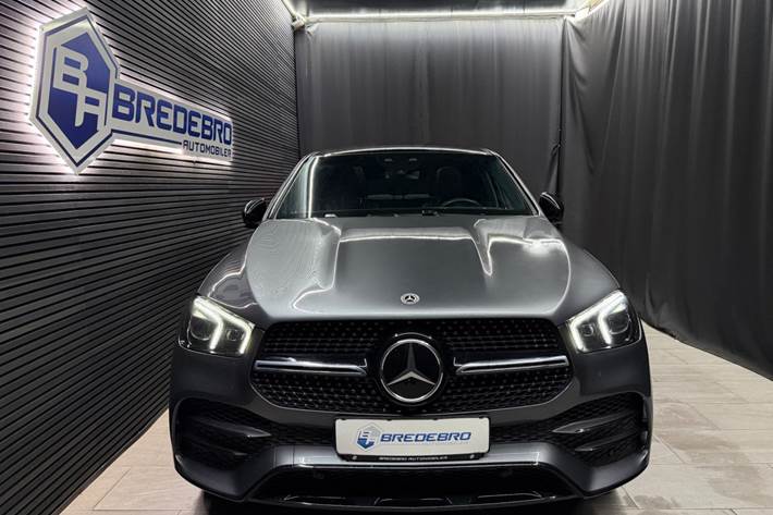 Grå Mercedes GLE350 de fra 2023