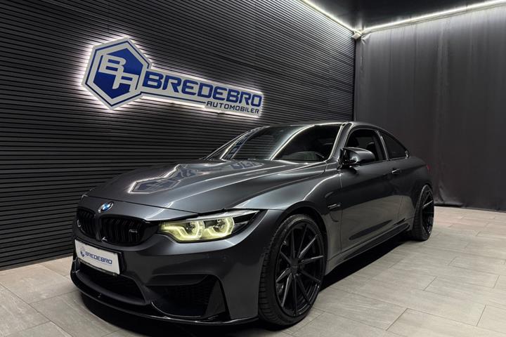 undefined BMW M4 fra 2019 set udefra