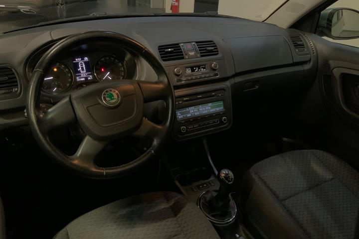 Grøn Skoda Fabia fra 2013