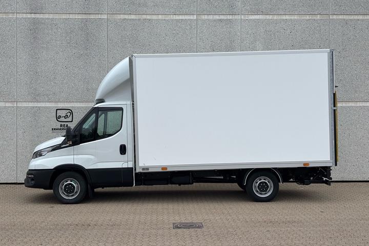 Hvid Iveco Daily fra 2026