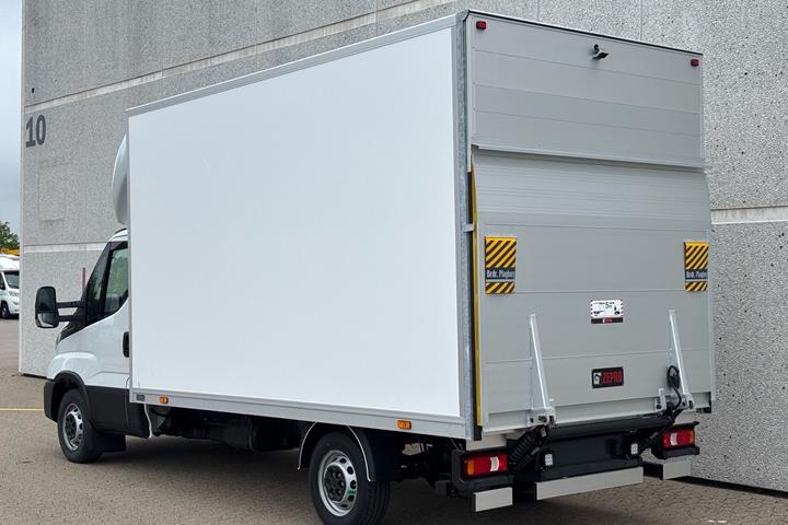Hvid Iveco Daily fra 2026