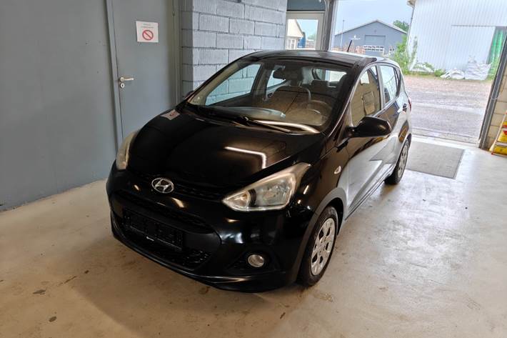 Gul Hyundai i10 fra 2015