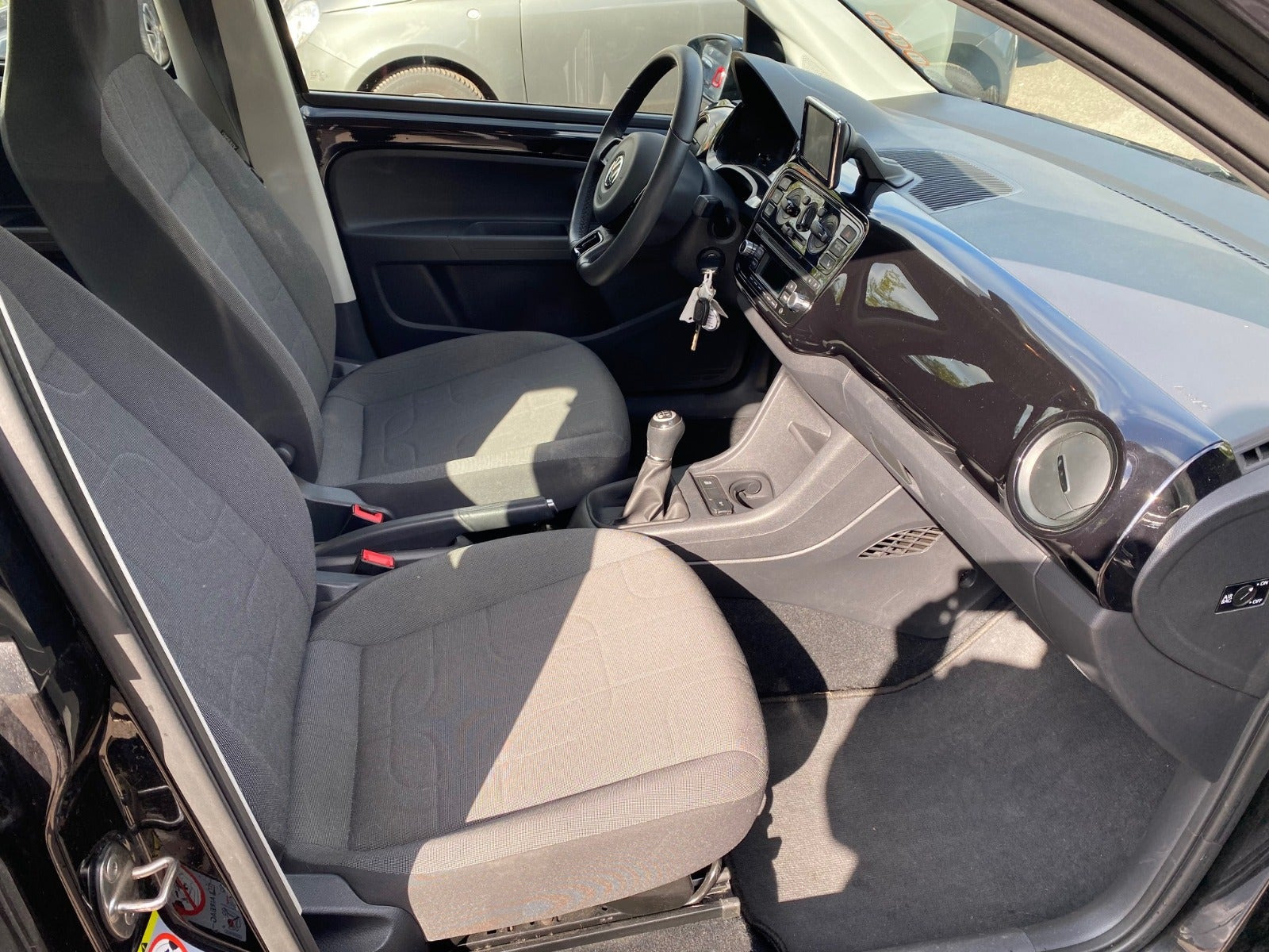 Sort VW UP! fra 2014
