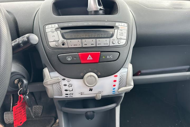 Grøn Citroën C1 fra 2011