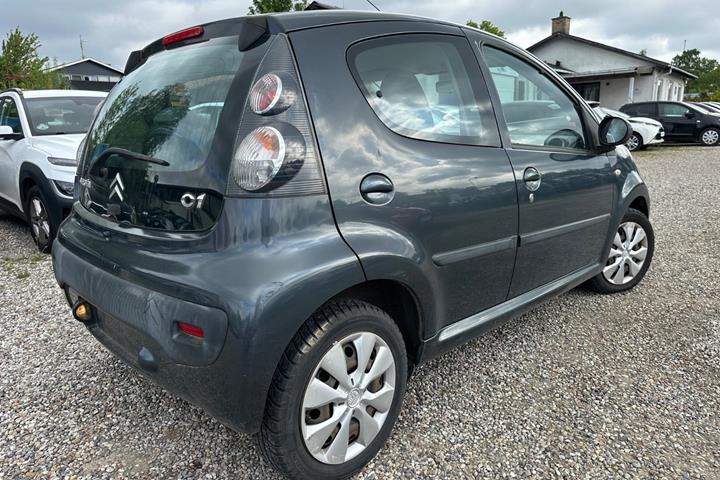 Grøn Citroën C1 fra 2011