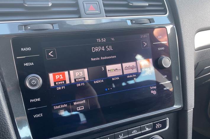 Grå VW Golf VII fra 2018