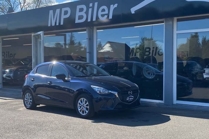 Blå Mazda 2 fra 2018