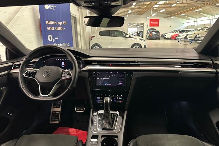 Grå VW Arteon fra 2022