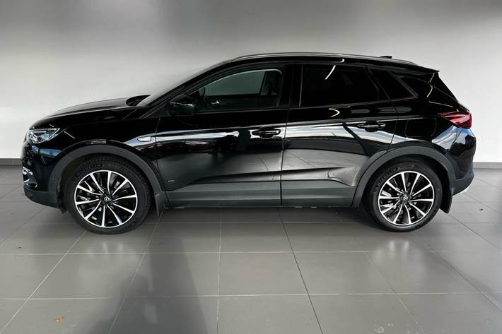 Sort Opel Grandland X fra 2021