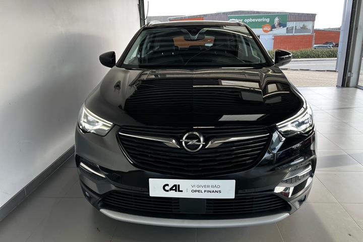 Sort Opel Grandland X fra 2021