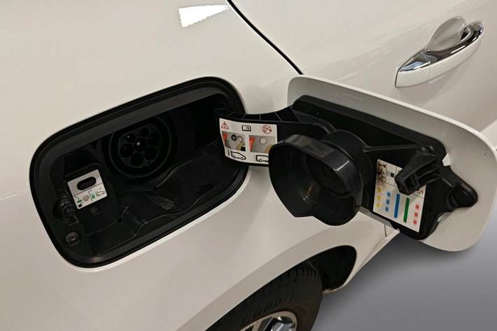 Hvid Renault Megane IV fra 2020