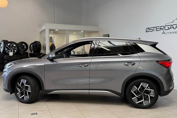 Grå BYD Atto 3 fra 2023
