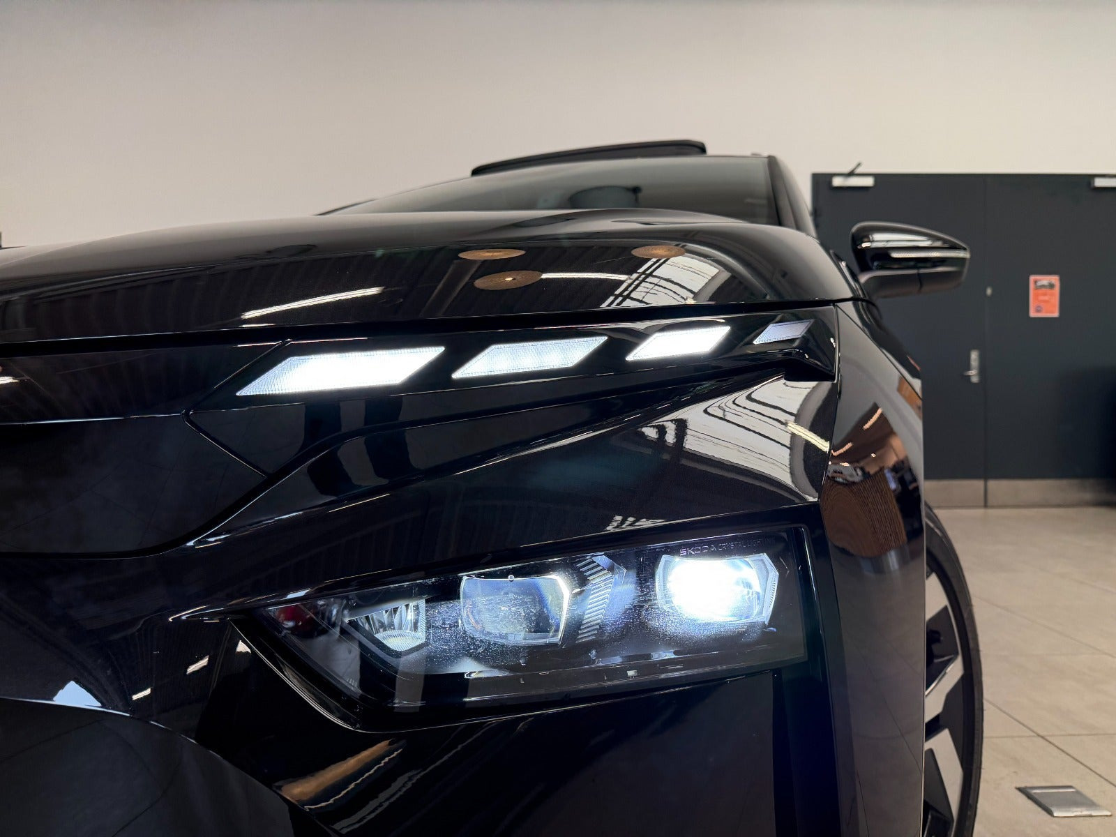 Sort Skoda Enyaq fra 2026