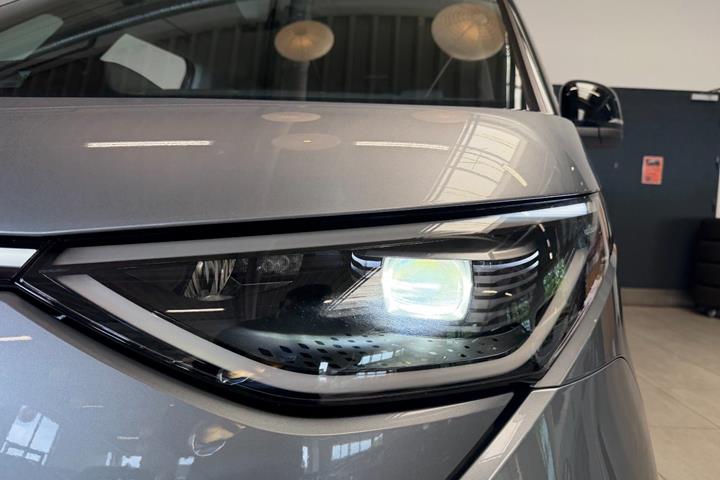 Grå VW ID.Buzz fra 2025