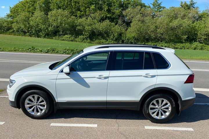 Hvid VW Tiguan fra 2018