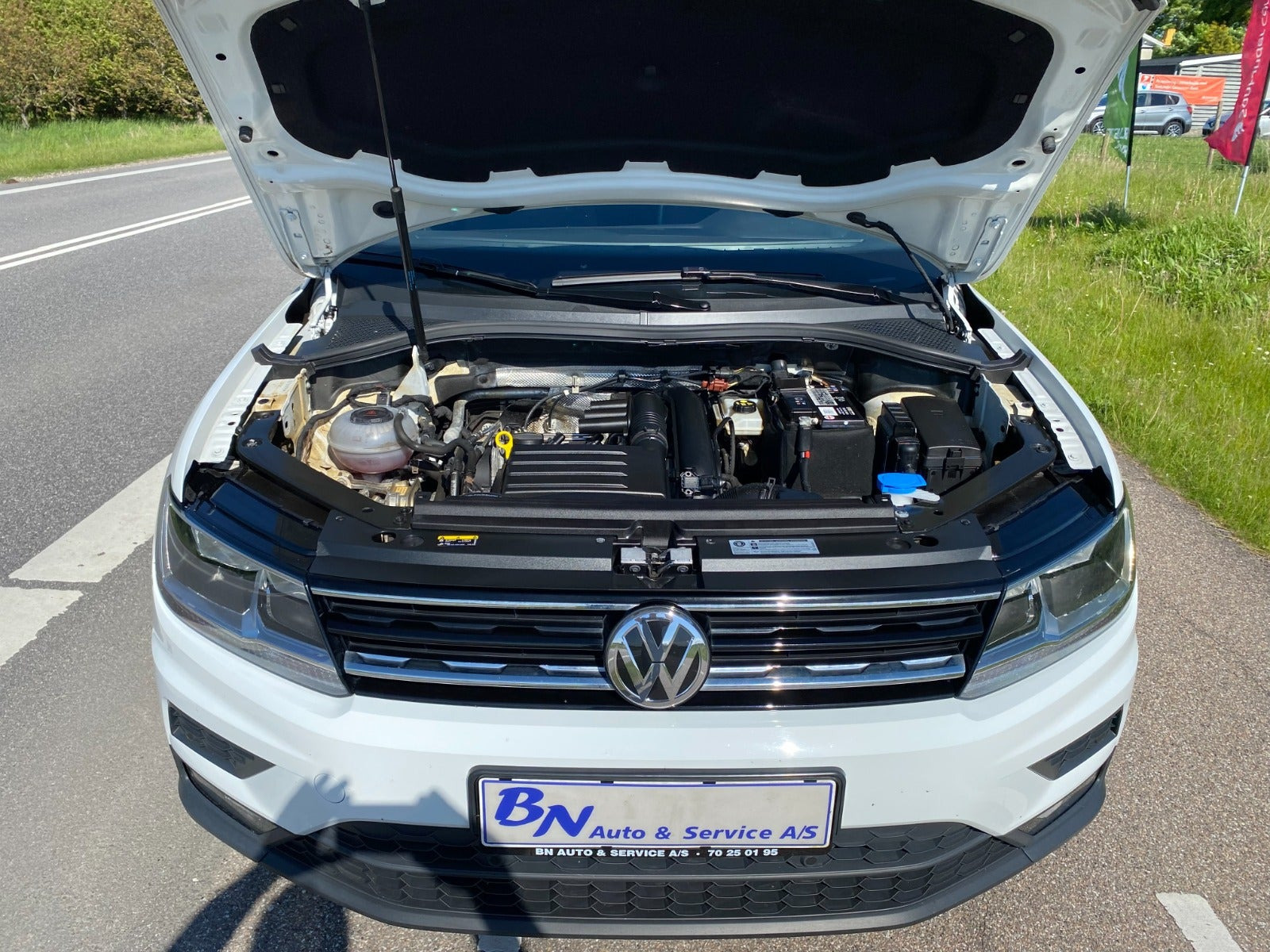 Hvid VW Tiguan fra 2018