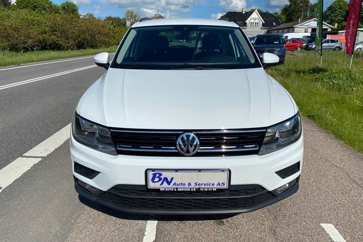 Hvid VW Tiguan fra 2018