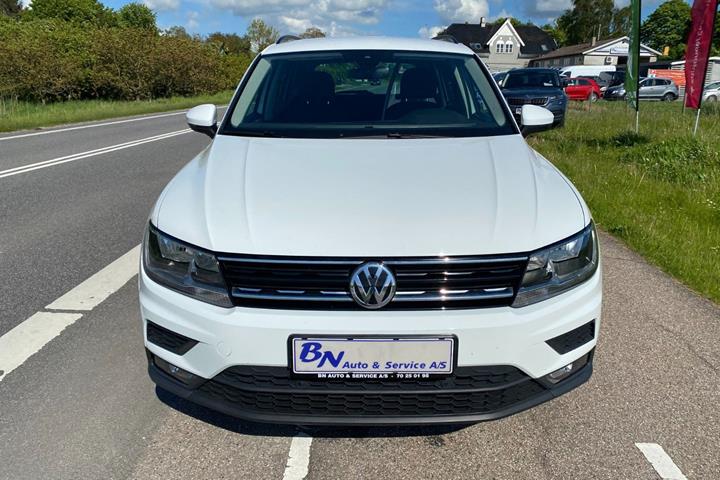 Hvid VW Tiguan fra 2018