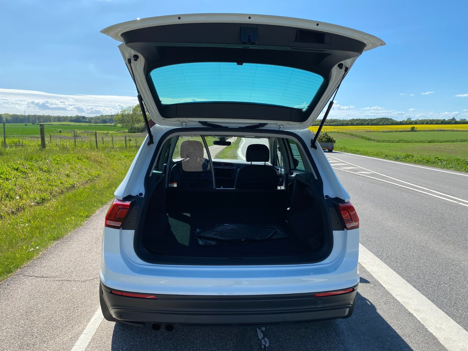 Hvid VW Tiguan fra 2018