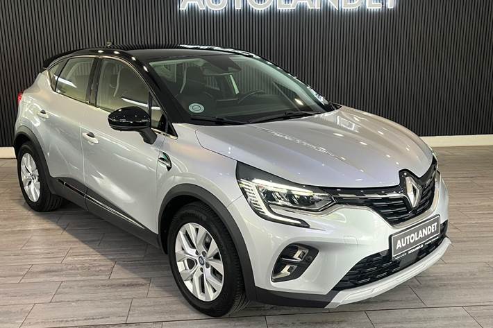 Sølv Renault Captur fra 2021