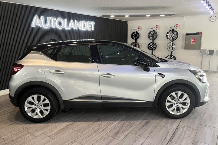 Sølv Renault Captur fra 2021