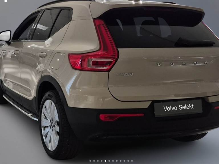 Volvo EX40 Extended Range Core