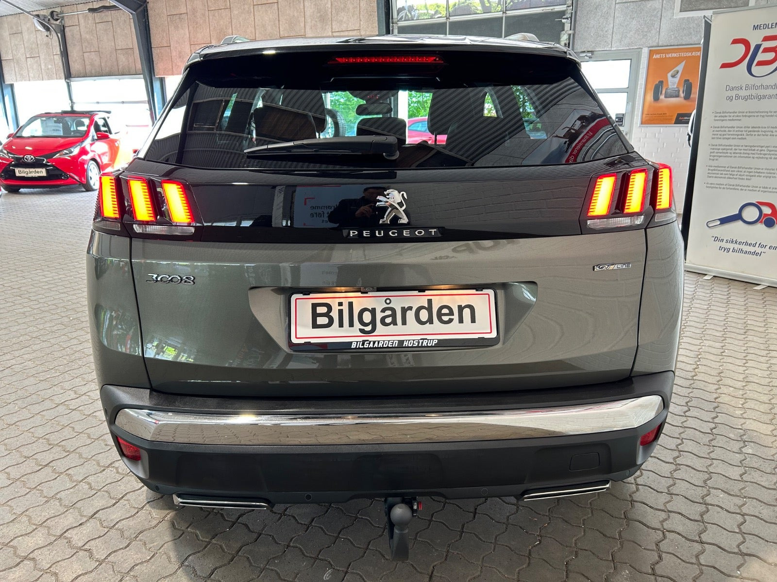 Grøn Peugeot 3008 fra 2018