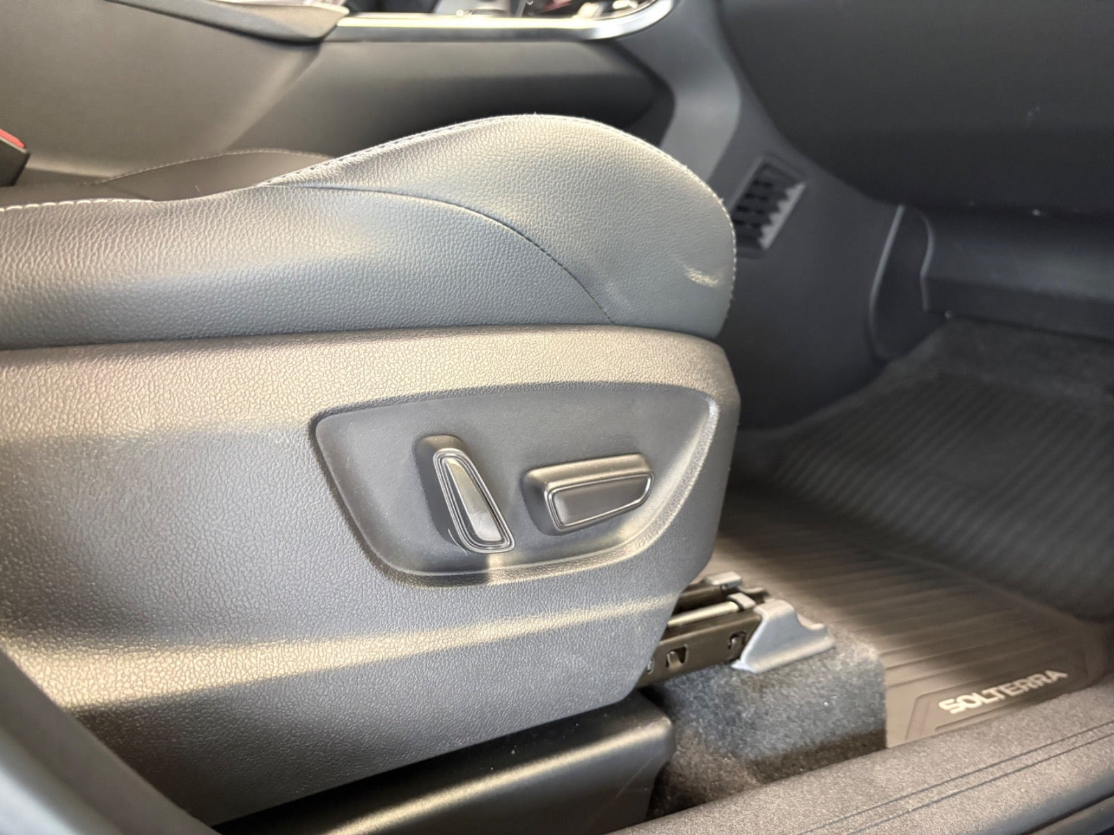 Blå Subaru Solterra fra 2023
