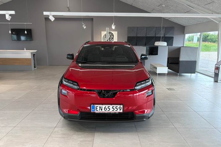 Rød Subaru Solterra fra 2026