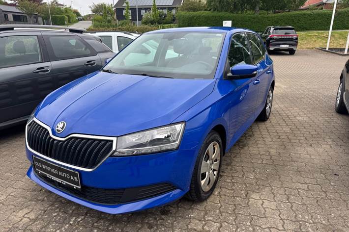 Blå Skoda Fabia fra 2020