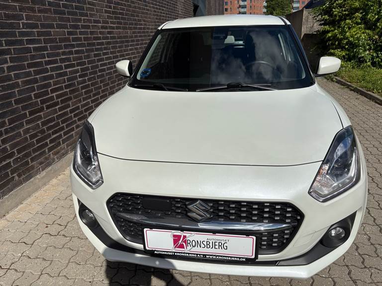 Suzuki Swift 1,2 Dualjet Mild hybrid Action AEB CVT 83HK 5d Trinl. Gear