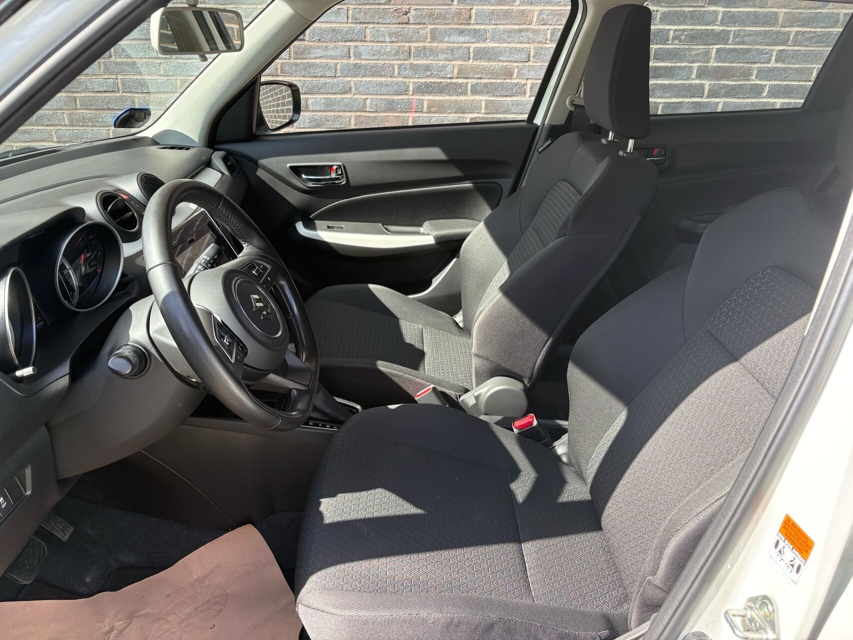 Hvid Suzuki Swift fra 2021