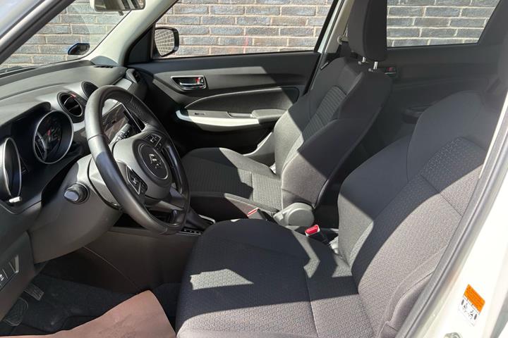 Hvid Suzuki Swift fra 2021