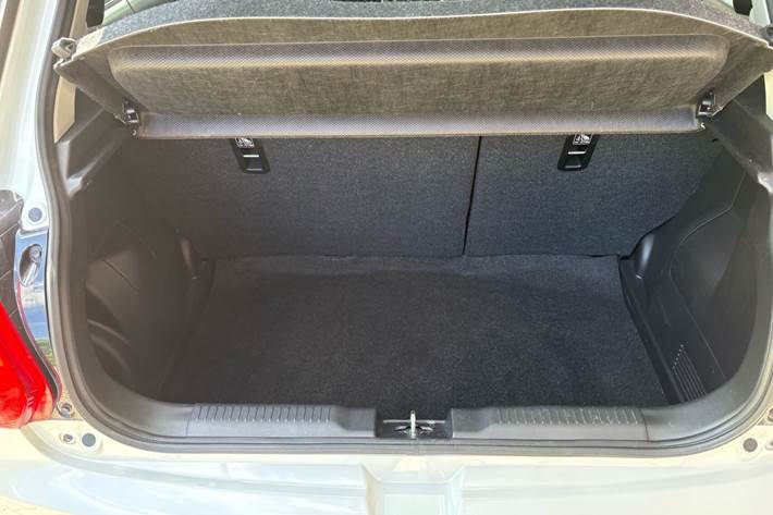 Hvid Suzuki Swift fra 2021