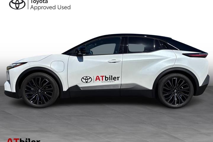 Hvid Toyota C-HR+ fra 2026