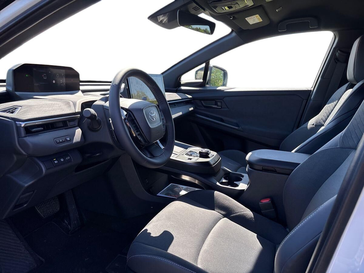 Hvid Toyota C-HR+ fra 2026