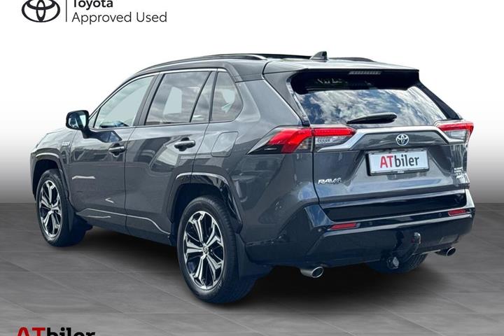 Sort Toyota RAV4 Plug-in fra 2021