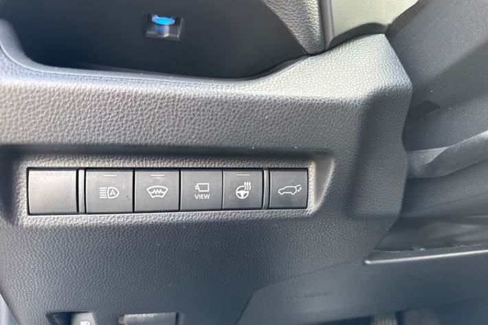 Sort Toyota RAV4 Plug-in fra 2021