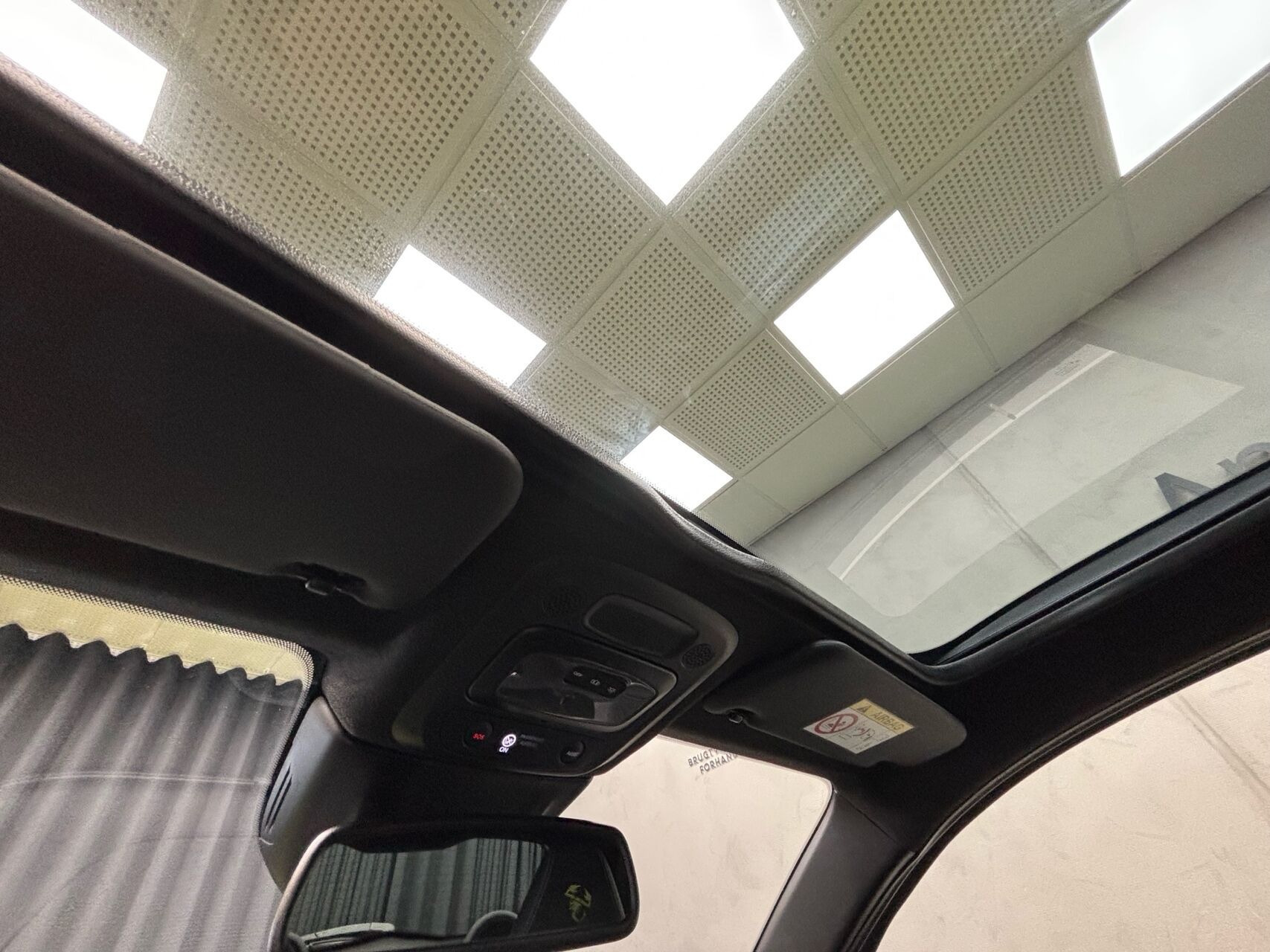 Grøn Abarth 500e fra 2023