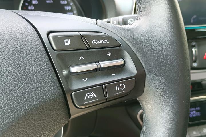 Sort Hyundai i30 fra 2022